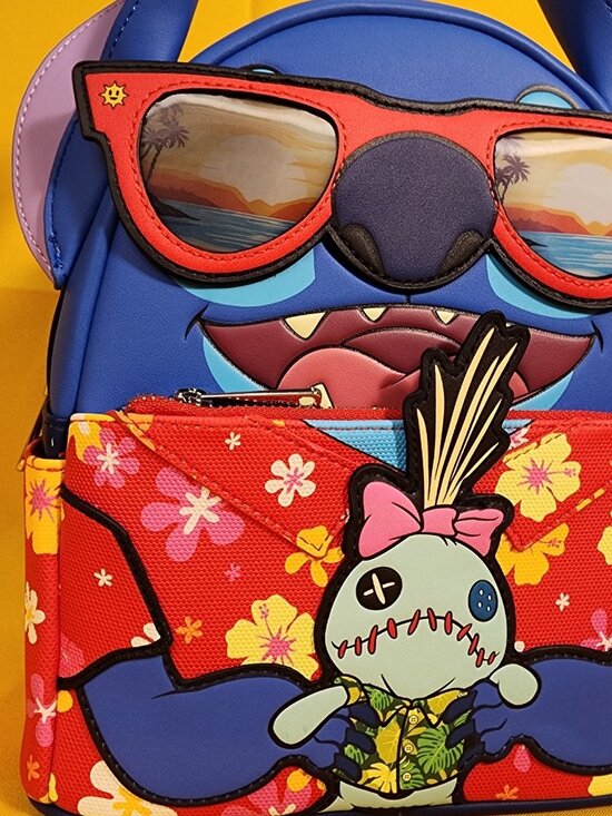 Loungefly Disney Lilo and Stitch Vacation SDCC Limited Edition Mini Backpack NEW main image 9
